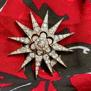 Vintage Butler & Wilson Crystal Star Brooch ⭐️